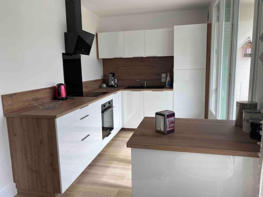 Le Chasseur Alpin Appartement Albertville Buitenkant foto
