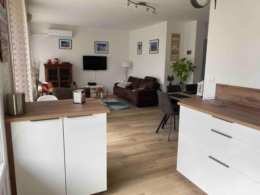 Le Chasseur Alpin Appartement Albertville Buitenkant foto