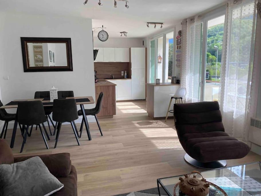 Le Chasseur Alpin Appartement Albertville Buitenkant foto